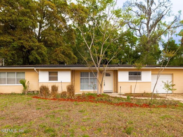 2324 BUTTONWOOD Drive, Jacksonville, FL 32216