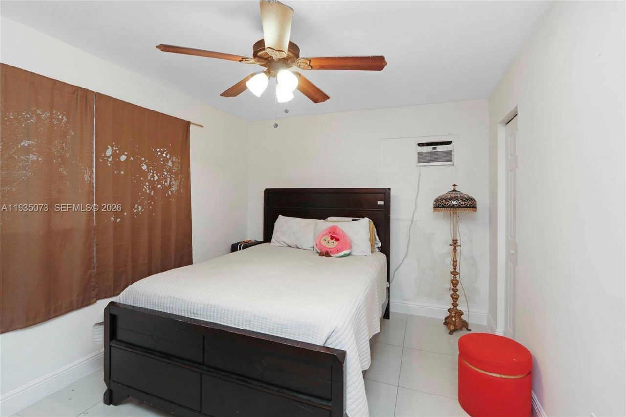 3001 NW 56th St, Miami, FL 33142 Photo