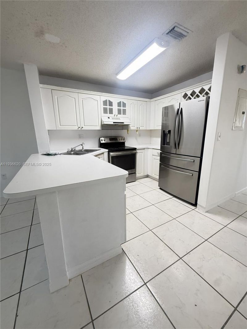 8851 NW 119th St , Unit 4303, Hialeah Gardens, FL 33018 Photo