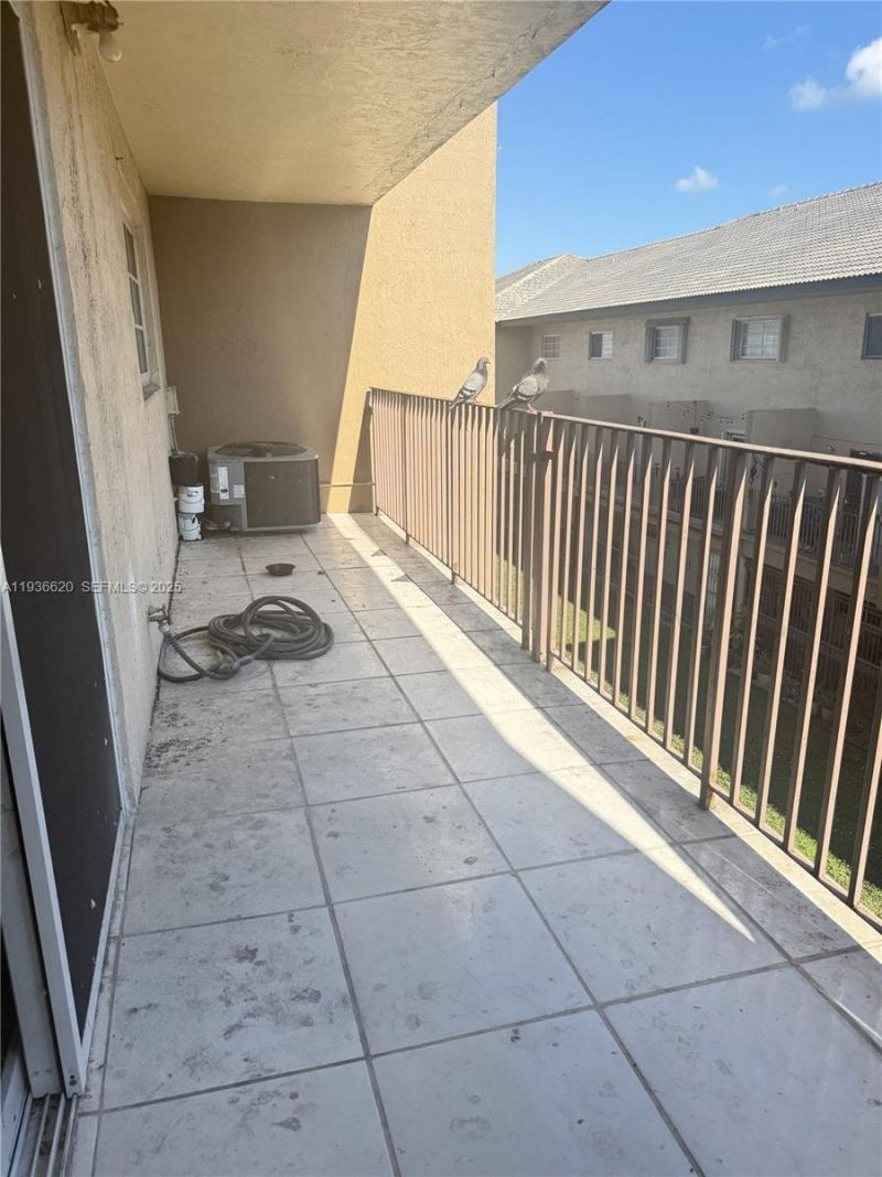 8851 NW 119th St , Unit 4303, Hialeah Gardens, FL 33018 Photo