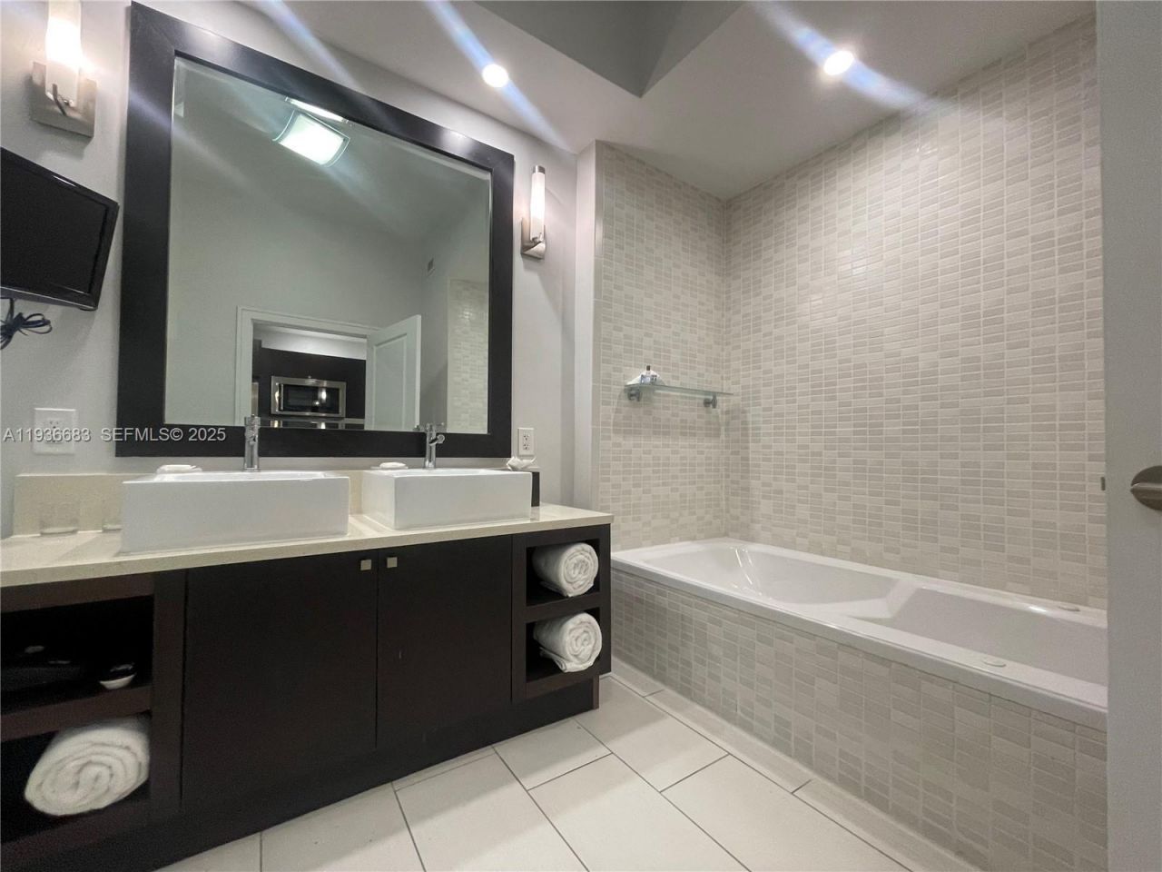 5300 NW 87th Ave , Unit 1103, Doral, FL 33178 Photo