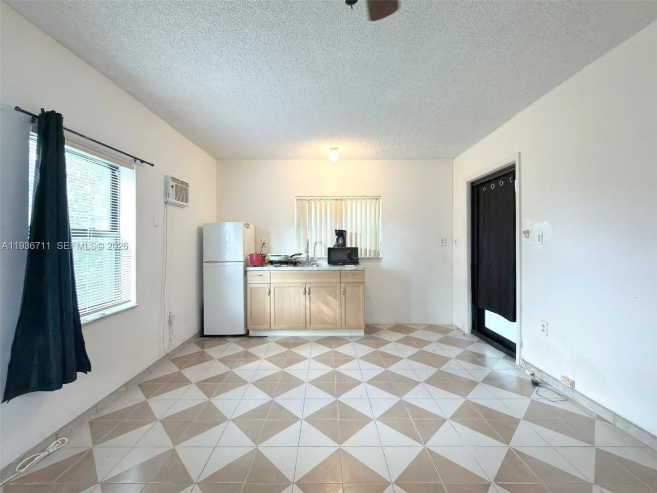 3630 NW 4th Ter, Miami, FL 33125 Photo