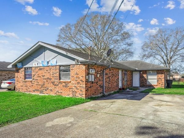 116 LARTIGUE Street, Belle Chasse, LA 70037