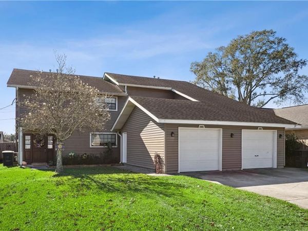 107 SHIRLEY Street, Belle Chasse, LA 70037