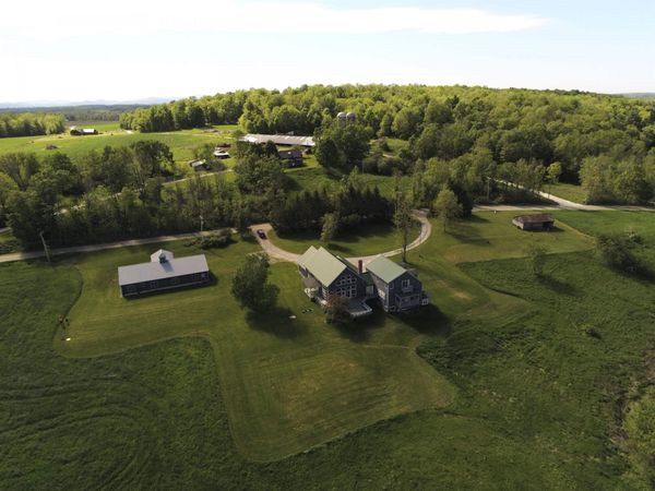 2112 Middle Road, Salisbury, VT 05769