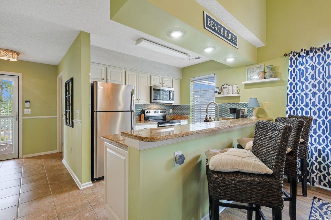 5000 Windsor Green Way Photo 7