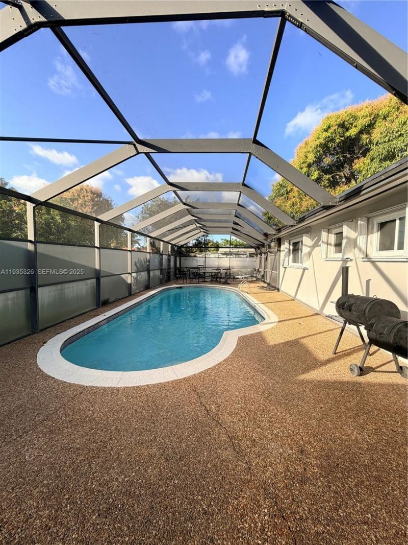 775 NW 177th Ter, Unit -, Miami Gardens, FL 33169 Photo