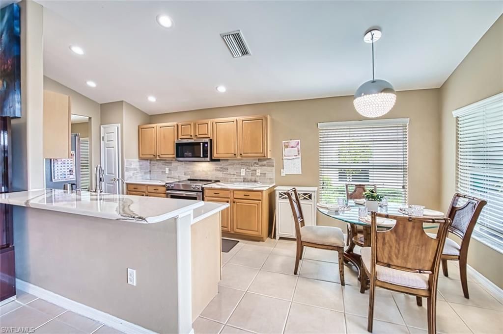 10017 Majestic Ave, Fort Myers, FL 33913 Photo