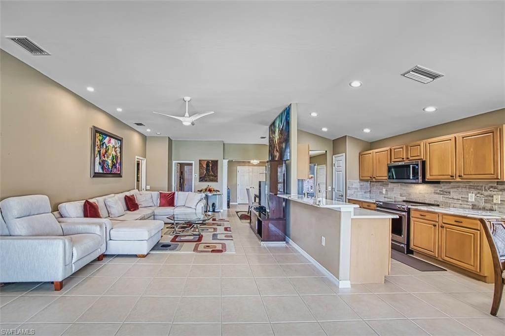 10017 Majestic Ave, Fort Myers, FL 33913 Photo