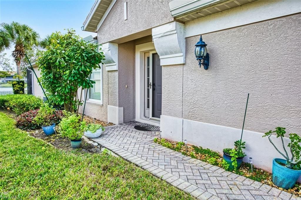 10017 Majestic Ave, Fort Myers, FL 33913 Photo