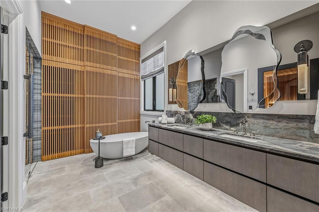 2243 Residence Cir, Naples, FL 34105 Photo