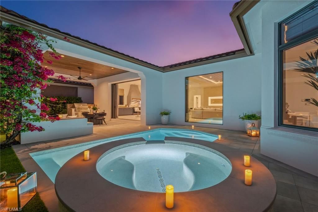 2243 Residence Cir, Naples, FL 34105 Photo