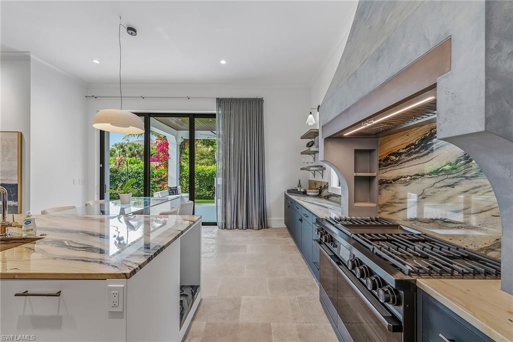 2243 Residence Cir, Naples, FL 34105 Photo