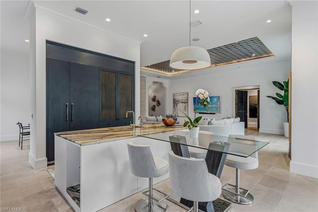 2243 Residence Cir, Naples, FL 34105 Photo
