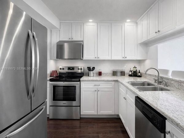 102 SW 6th Ave, Unit 305, Miami, FL 33130