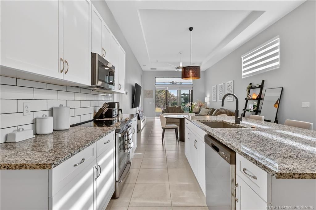 180 SE Via Bisento, Port Saint Lucie, FL 34952 Photo