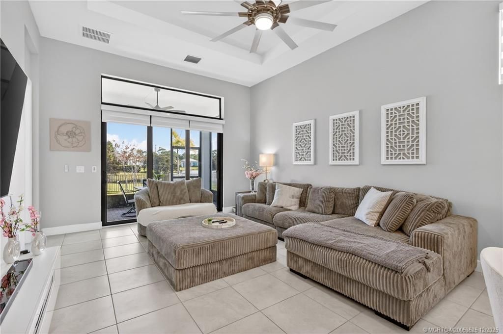 180 SE Via Bisento, Port Saint Lucie, FL 34952 Photo