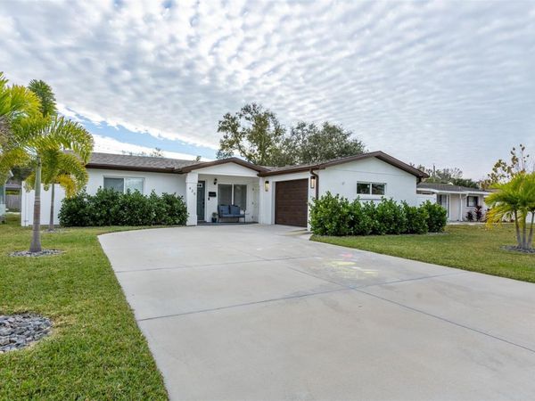 420 42ND AVENUE NE, ST PETERSBURG, FL 33703