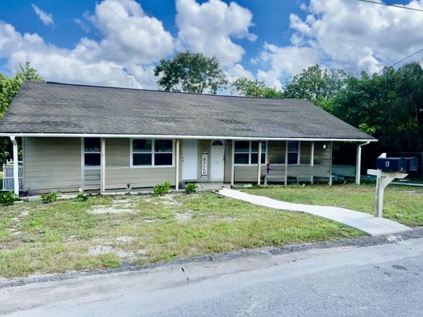 130 E Northside Drive, Lake Wales, FL 33853