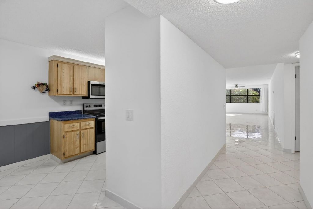 2606 NW 104th Ave, Unit 202, Sunrise, FL 33322 Photo