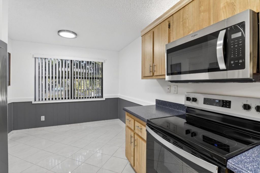 2606 NW 104th Ave, Unit 202, Sunrise, FL 33322 Photo