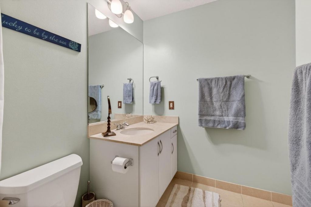 511 Lucerne Avenue, Unit 612, Lake Worth Beach, FL 33460 Photo