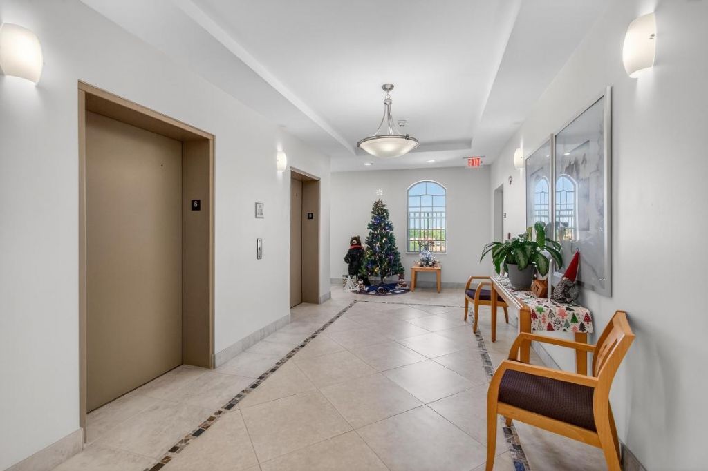 511 Lucerne Avenue, Unit 612, Lake Worth Beach, FL 33460 Photo