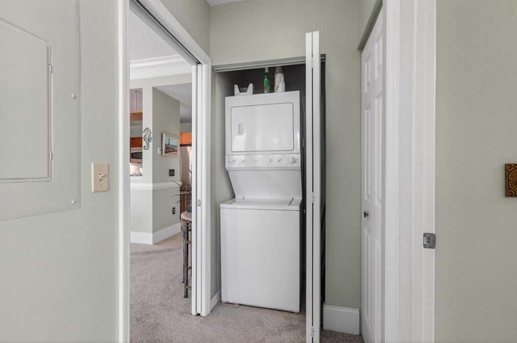 511 Lucerne Avenue, Unit 612, Lake Worth Beach, FL 33460 Photo