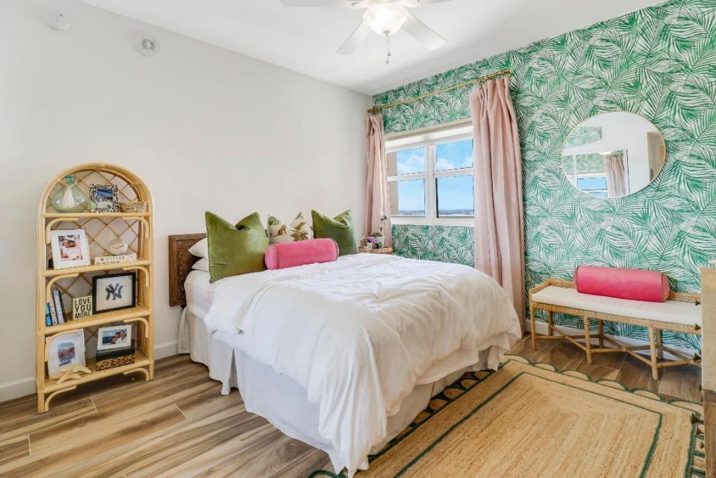 2640 Lake Shore Drive, Unit 1508, Riviera Beach, FL 33404 Photo