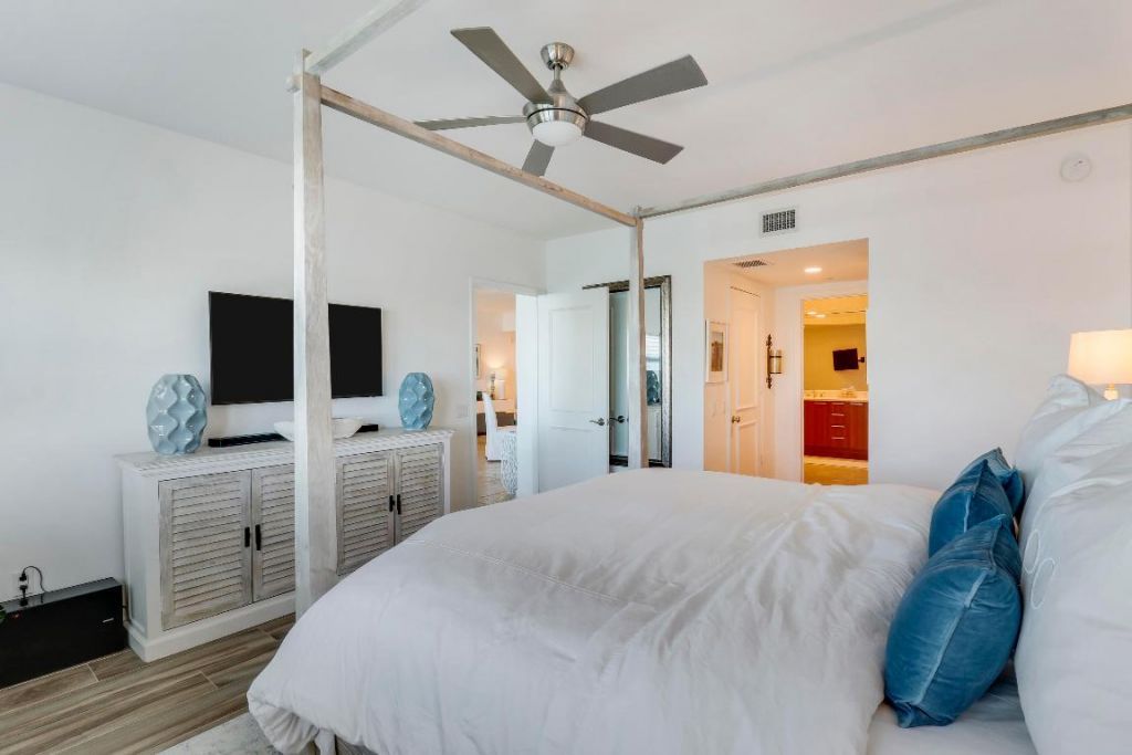 2640 Lake Shore Drive, Unit 1508, Riviera Beach, FL 33404 Photo