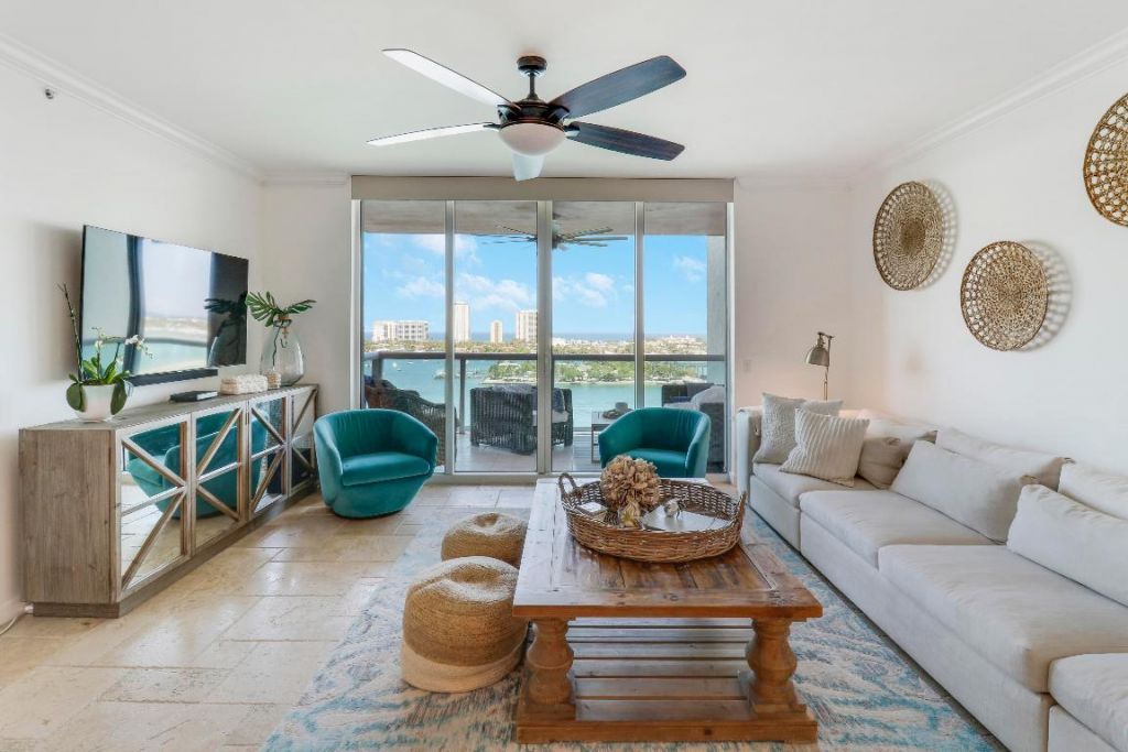 2640 Lake Shore Drive, Unit 1508, Riviera Beach, FL 33404 Photo