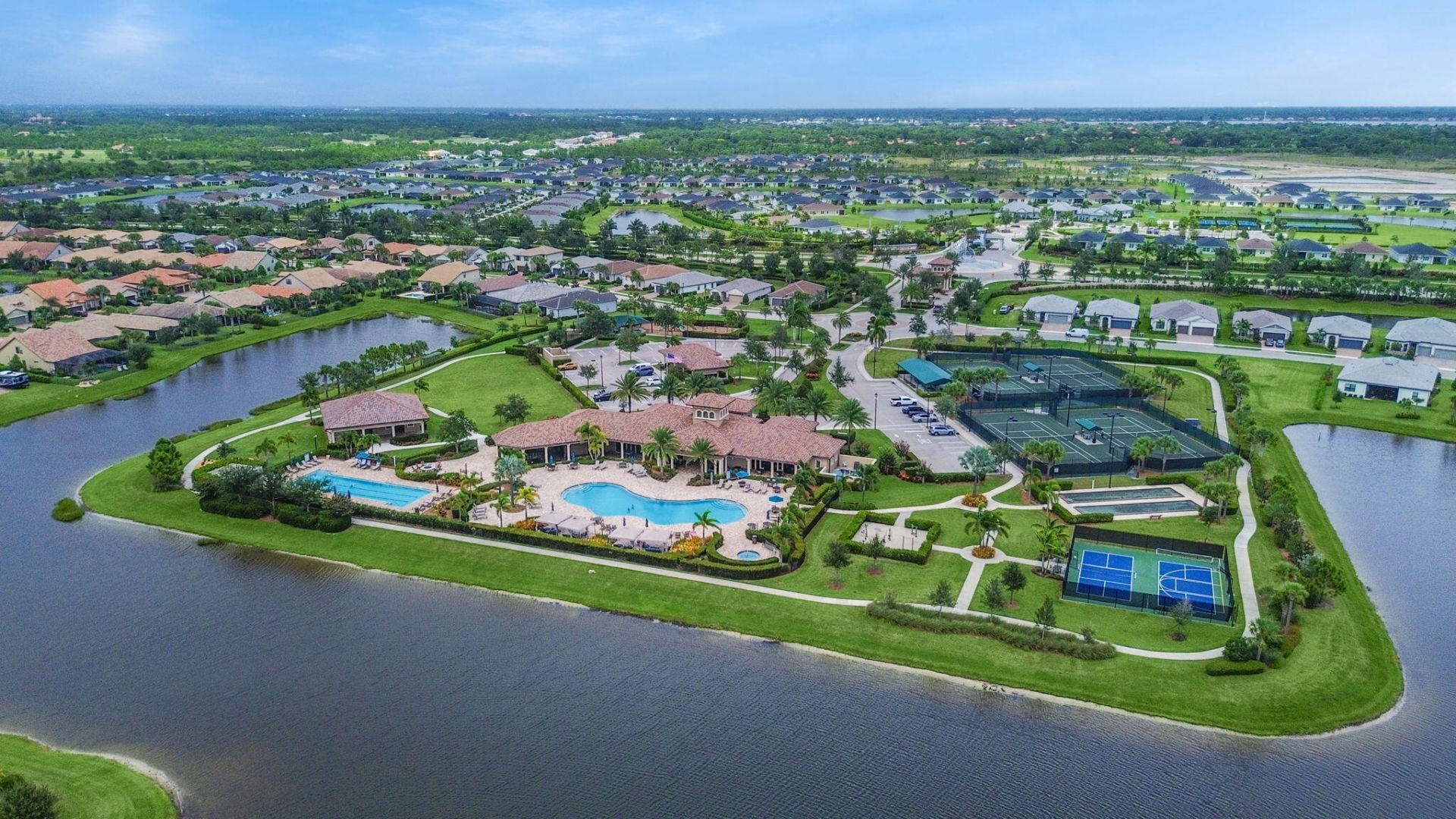 623 SE Villandry Way, Port Saint Lucie, FL 34984 Photo