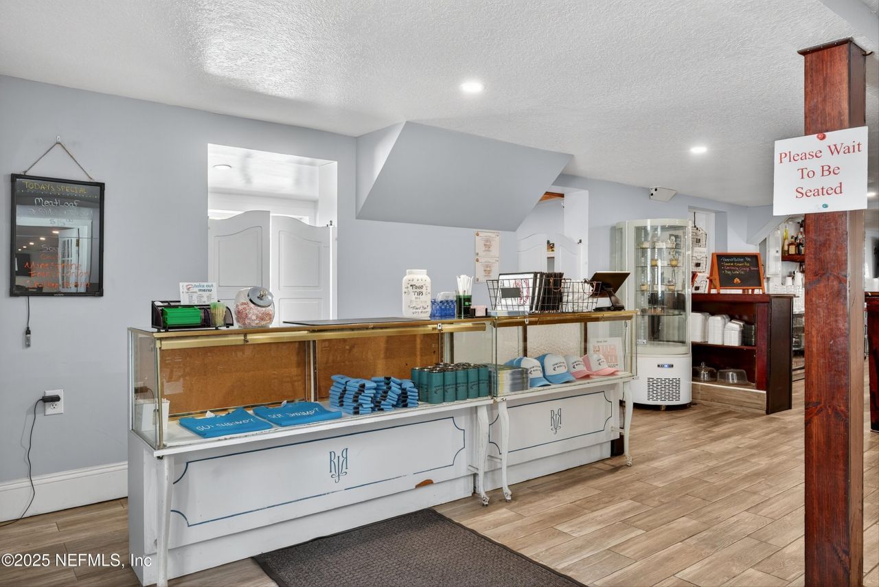 765 3rd Avenue, Welaka, FL 32189 Photo