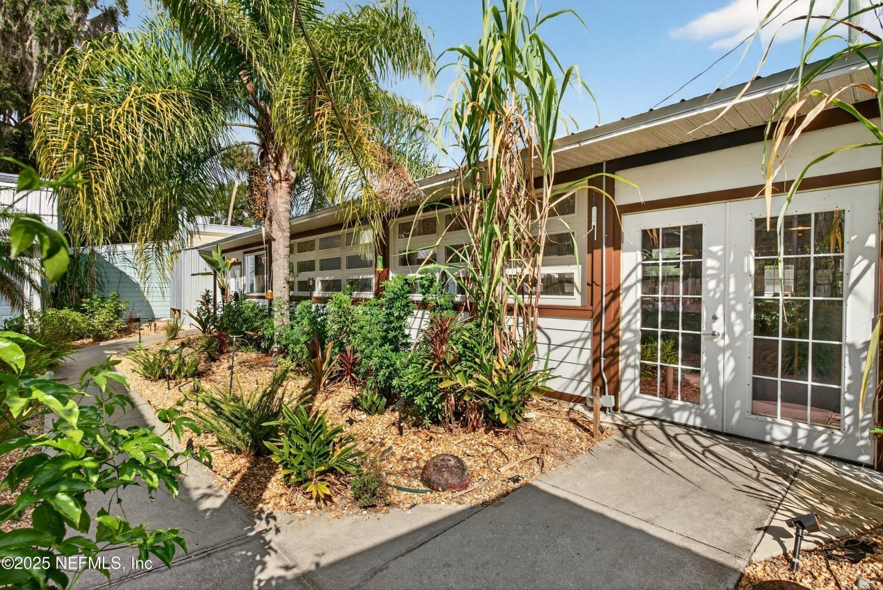 765 3rd Avenue, Welaka, FL 32189 Photo