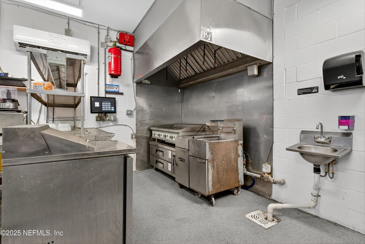 765 3rd Avenue, Welaka, FL 32189 Photo