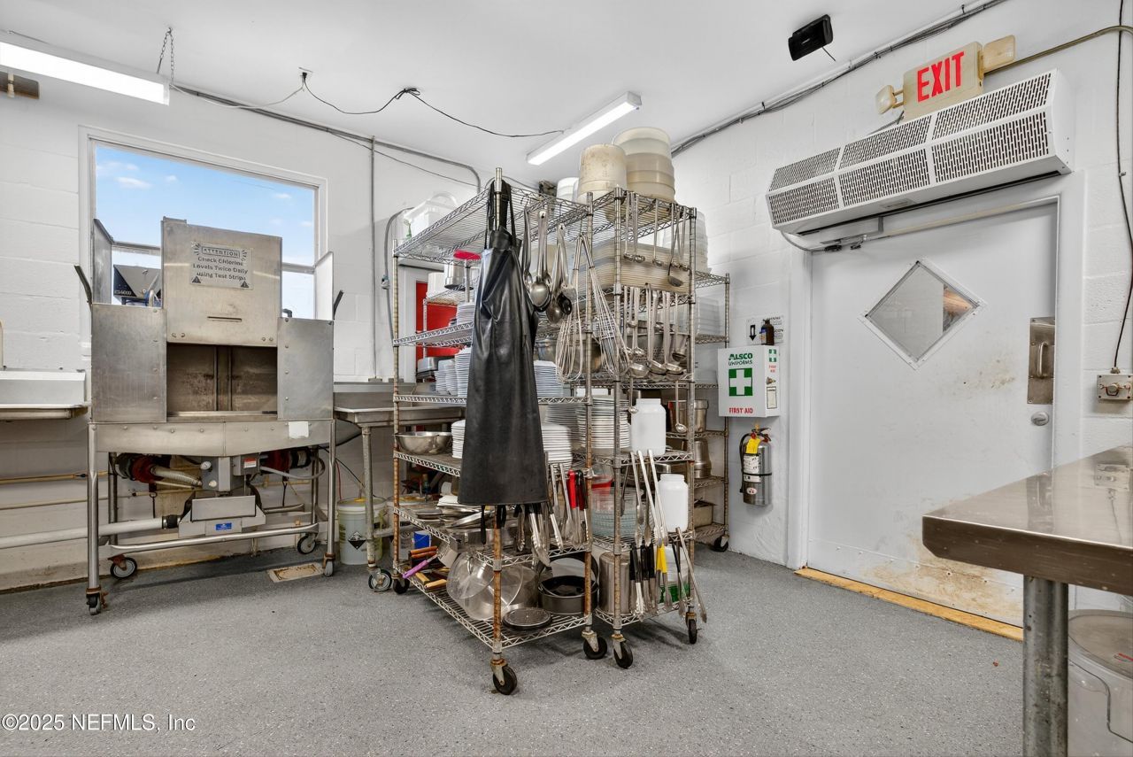 765 3rd Avenue, Welaka, FL 32189 Photo