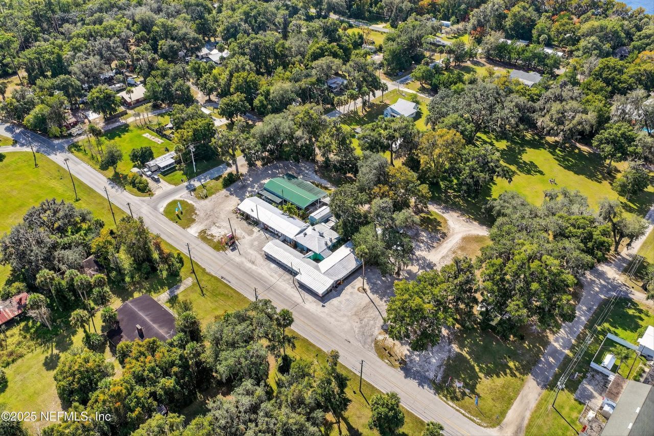 765 3rd Avenue, Welaka, FL 32189 Photo