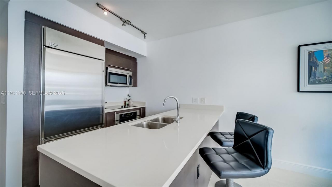 55 SE 6th St, Unit 2700, Miami, FL 33131 Photo