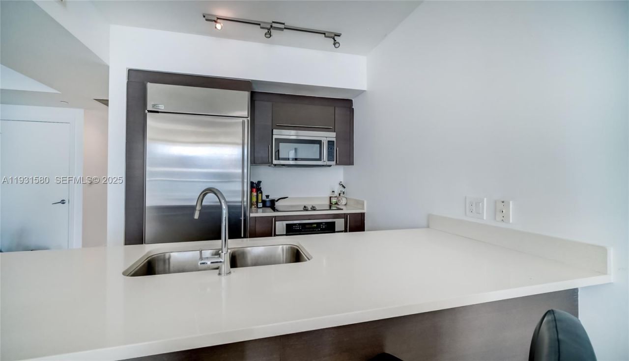 55 SE 6th St, Unit 2700, Miami, FL 33131 Photo