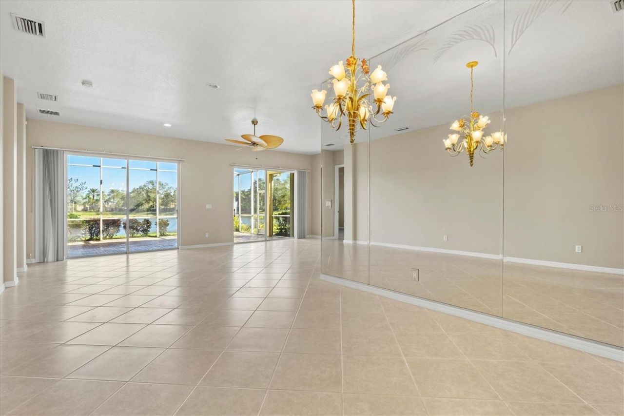 6511 43rd Court E, Sarasota, FL 34243 Photo