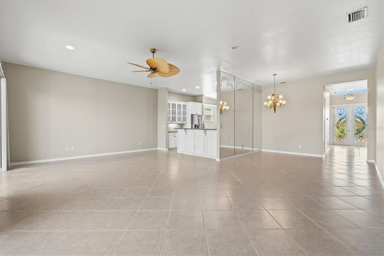 6511 43rd Court E, Sarasota, FL 34243 Photo