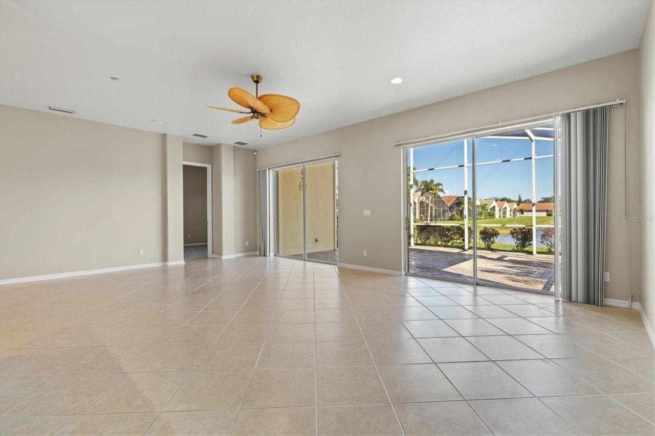 6511 43rd Court E, Sarasota, FL 34243 Photo