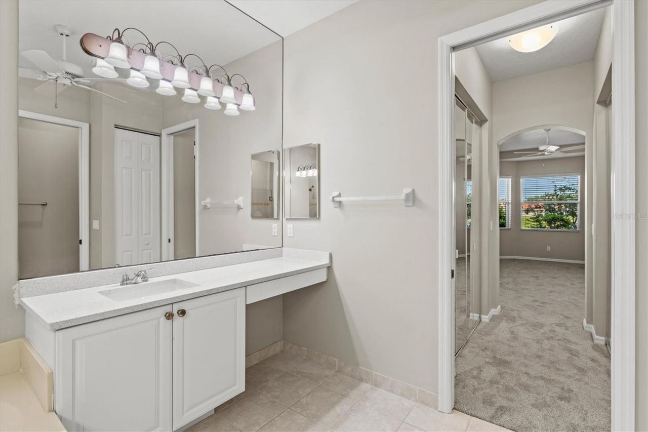 6511 43rd Court E, Sarasota, FL 34243 Photo