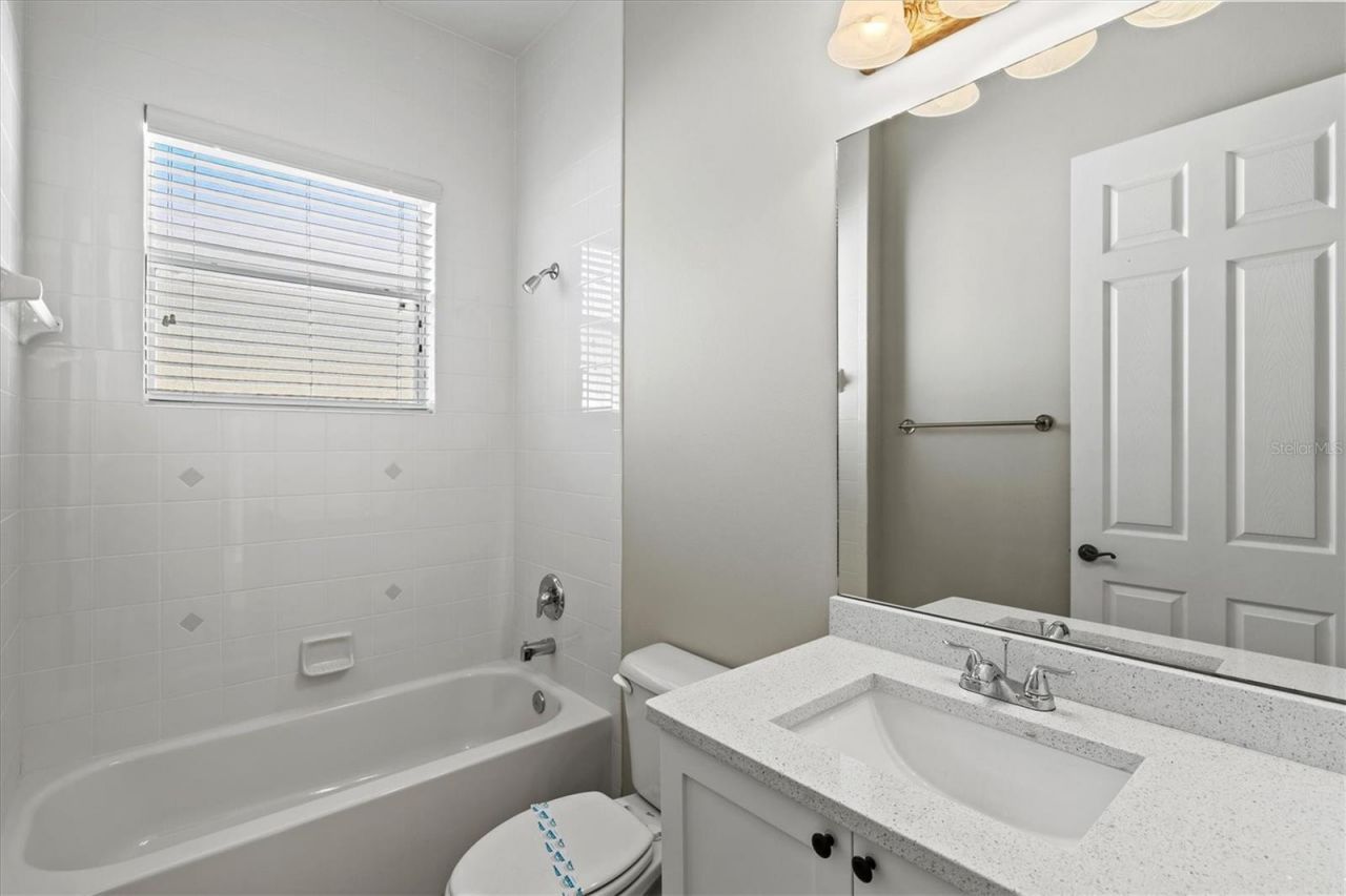 6511 43rd Court E, Sarasota, FL 34243 Photo