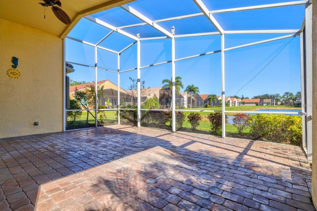 6511 43rd Court E, Sarasota, FL 34243 Photo