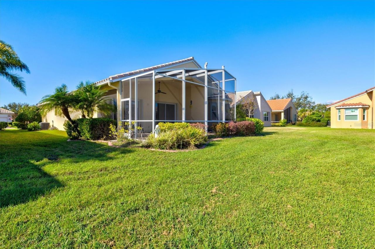 6511 43rd Court E, Sarasota, FL 34243 Photo