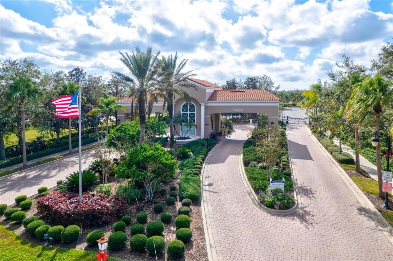 6511 43rd Court E, Sarasota, FL 34243 Photo