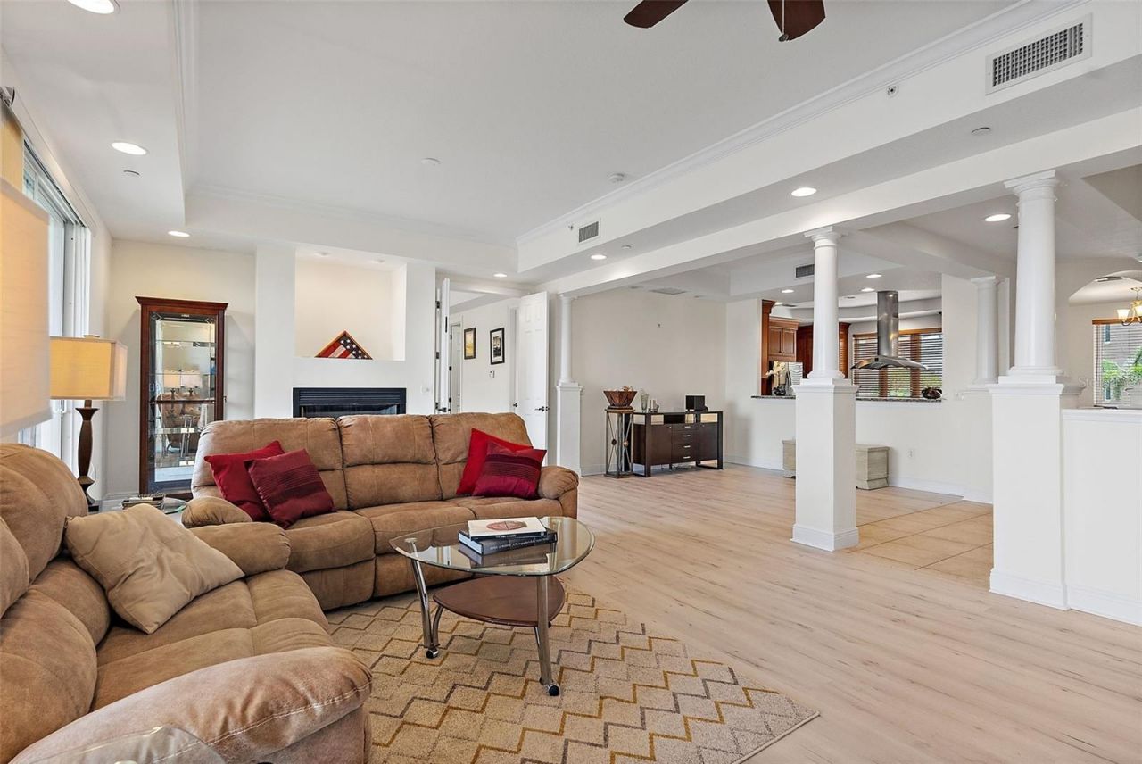 43 Bayview Court S, Unit A, Saint Petersburg, FL 33711 Photo