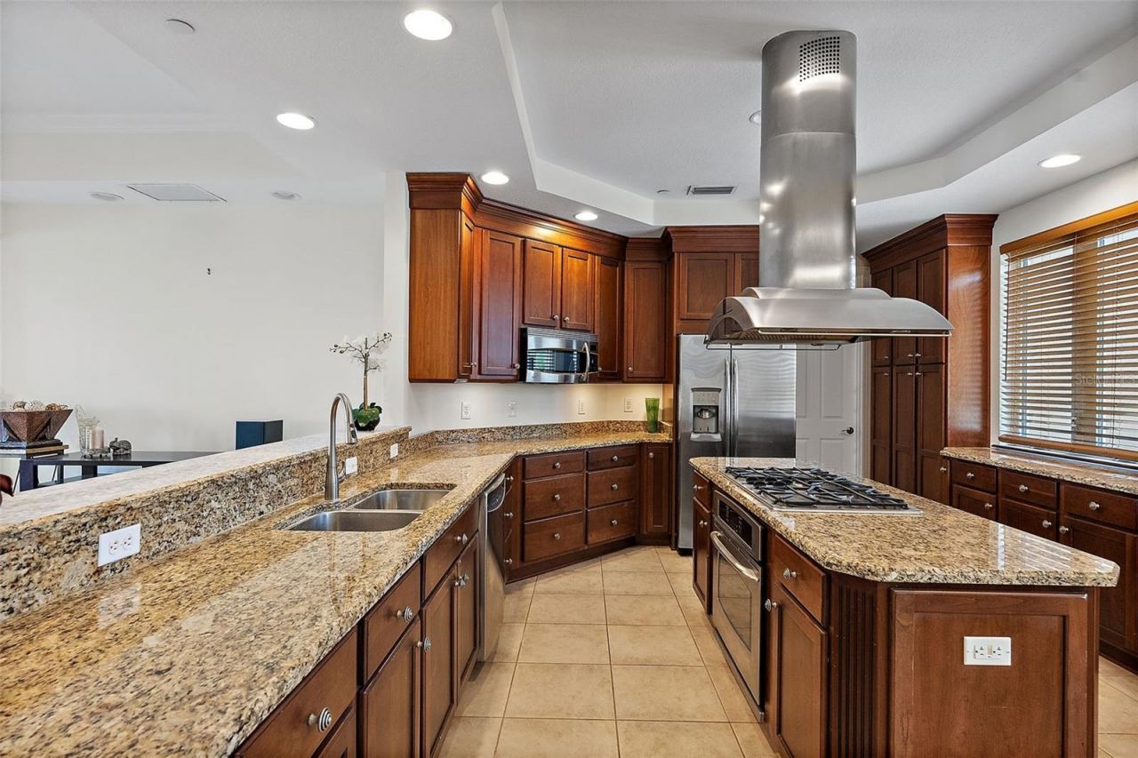 43 Bayview Court S, Unit A, Saint Petersburg, FL 33711 Photo