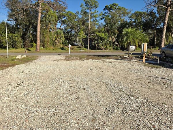 424 HATCHETT CREEK ROAD, VENICE, FL 34285